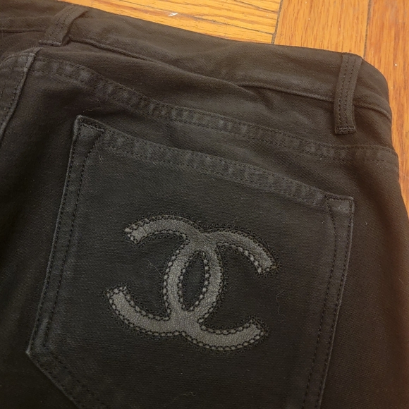 Chanel CC Logo Jeans - Picture 8 of 9